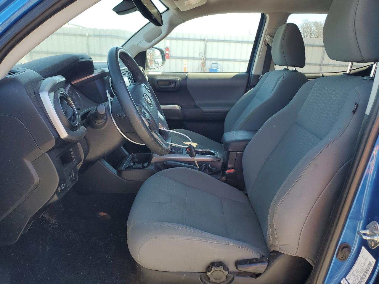 2018 Toyota Tacoma - Image 7