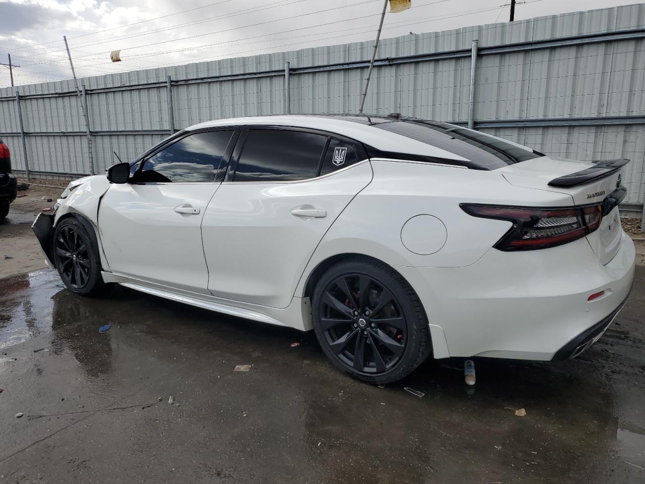 2021 Nissan Maxima - Image 2