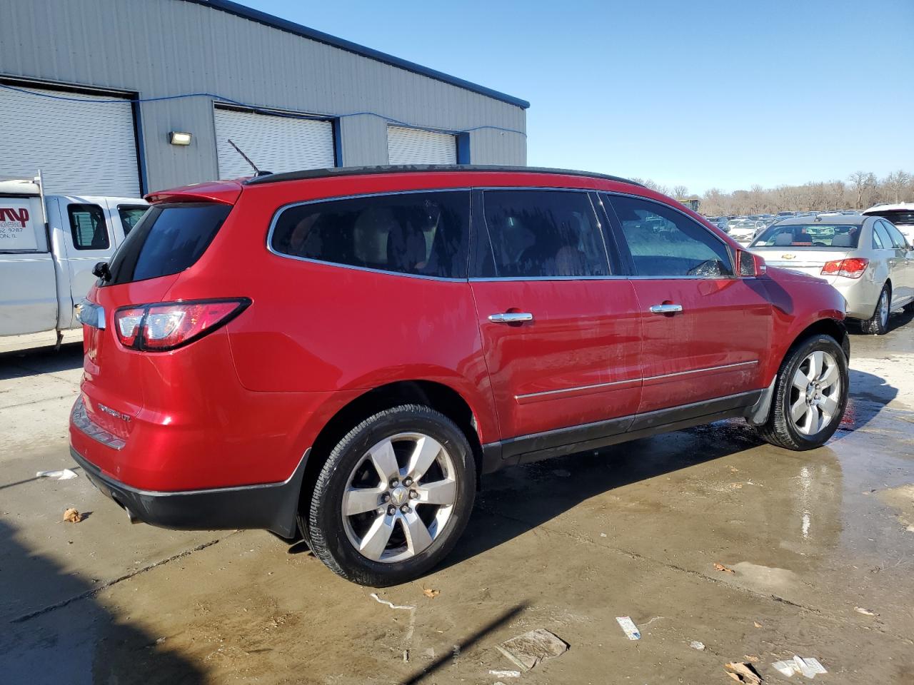 2014 Chevrolet Traverse - Image 3