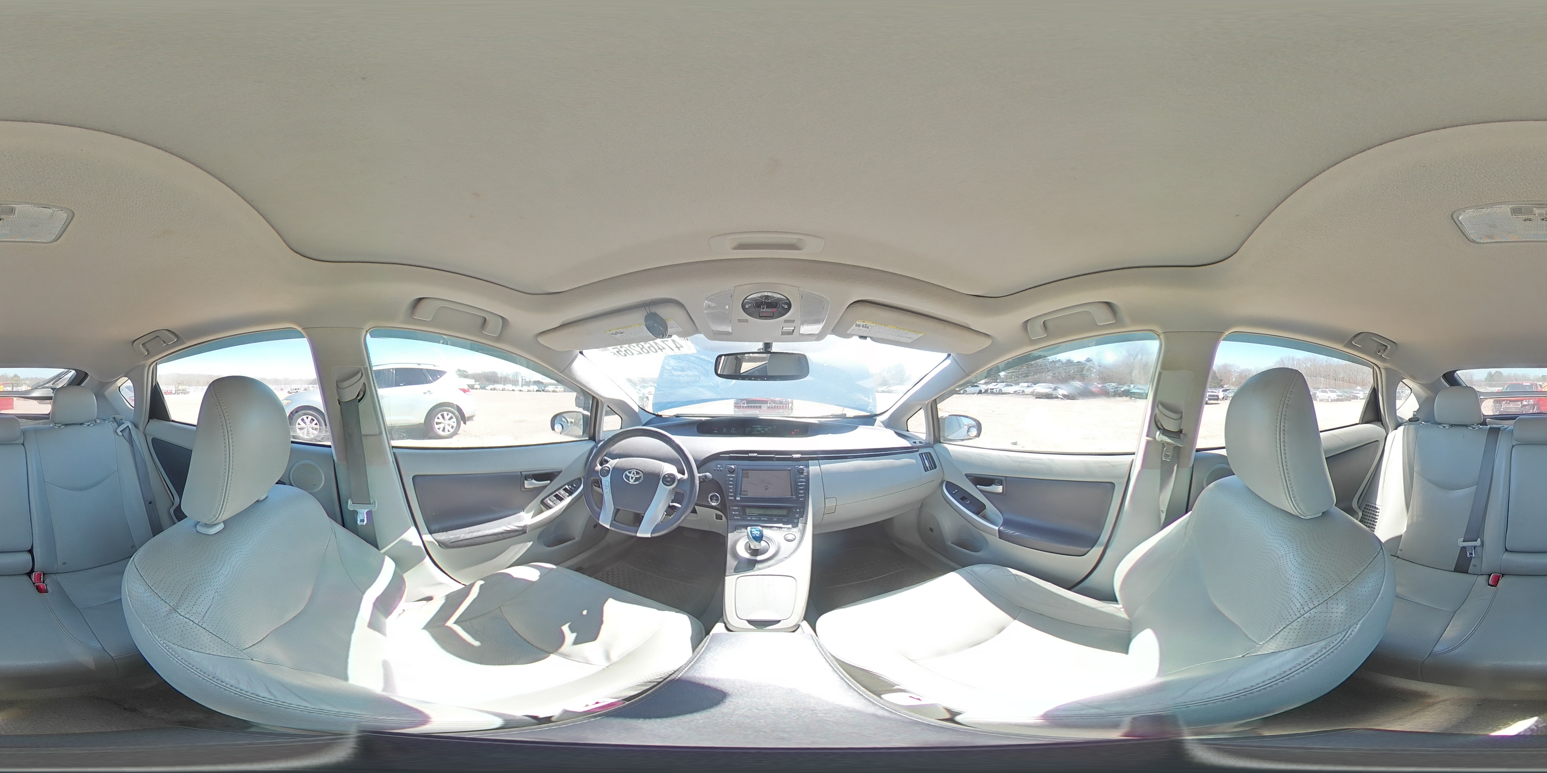 2010 Toyota Prius - Image 12