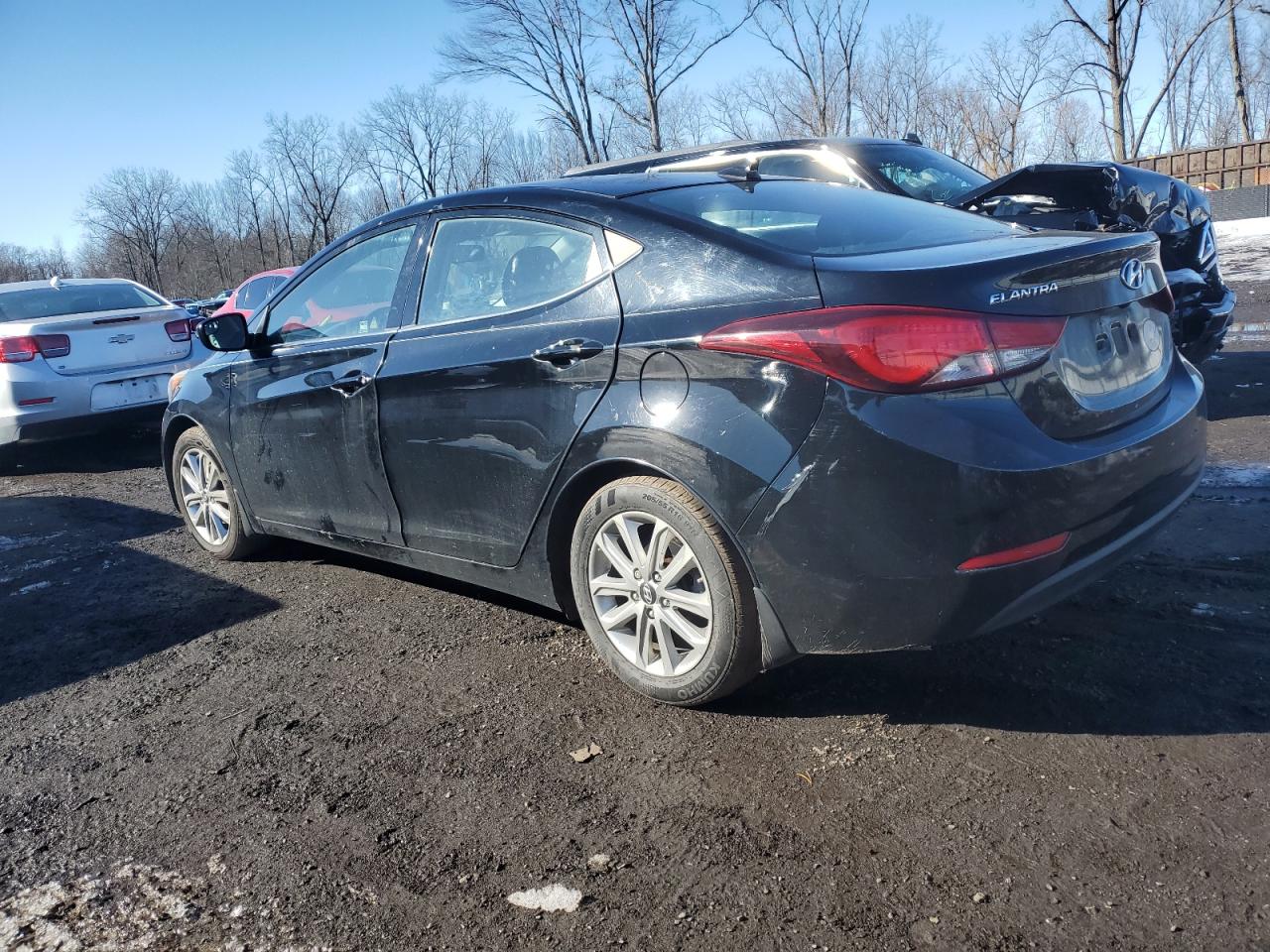 2015 Hyundai Elantra - Image 2