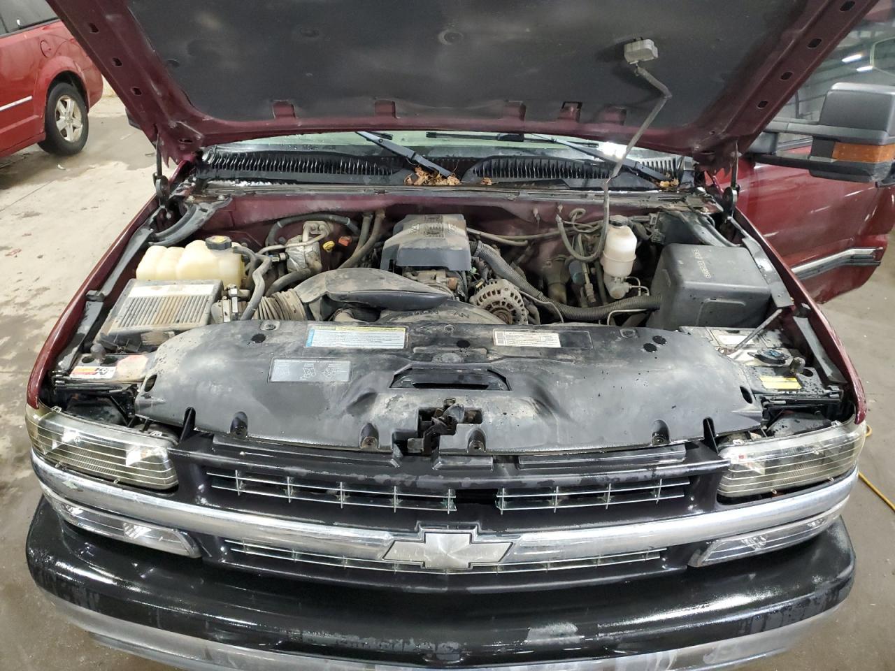 2000 Chevrolet Silverado - Image 11
