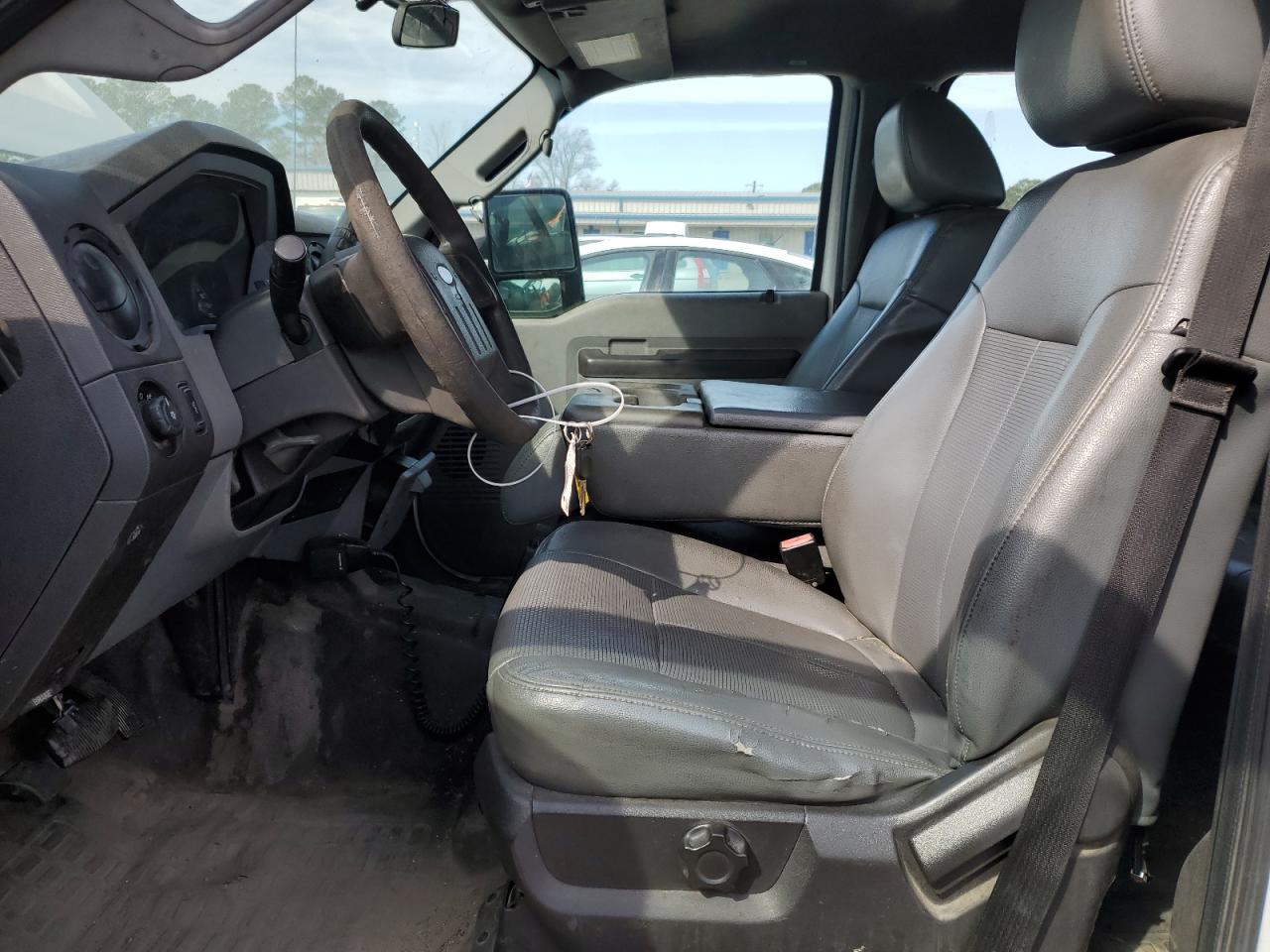 2013 Ford F250 - Image 7