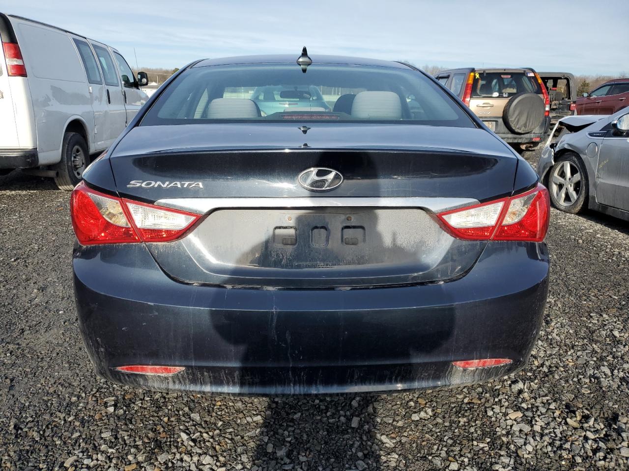 2011 Hyundai Sonata - Image 6
