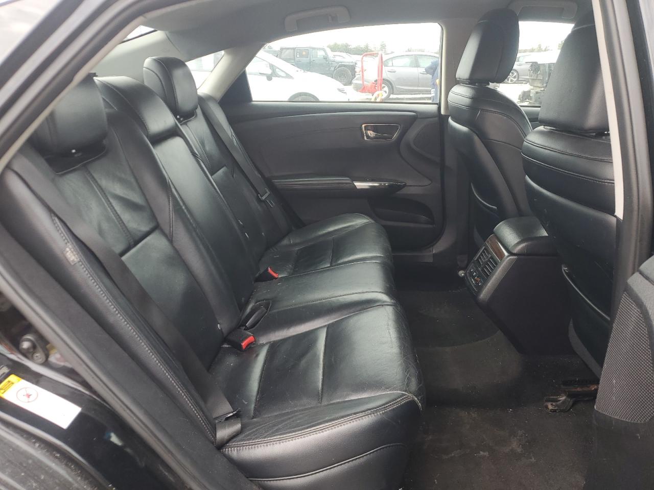 2015 Toyota Avalon - Image 10