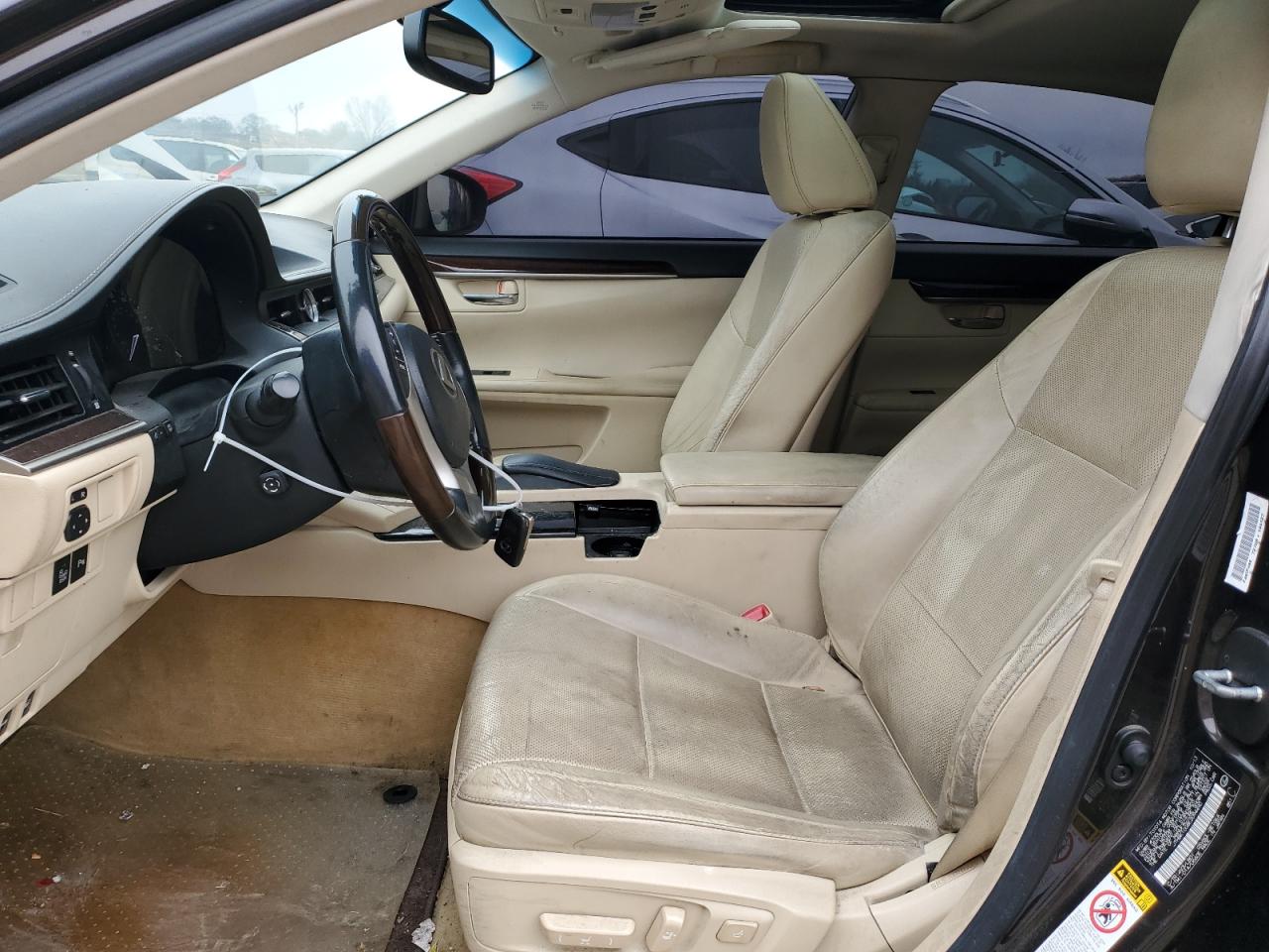 2014 Lexus ES - Image 7