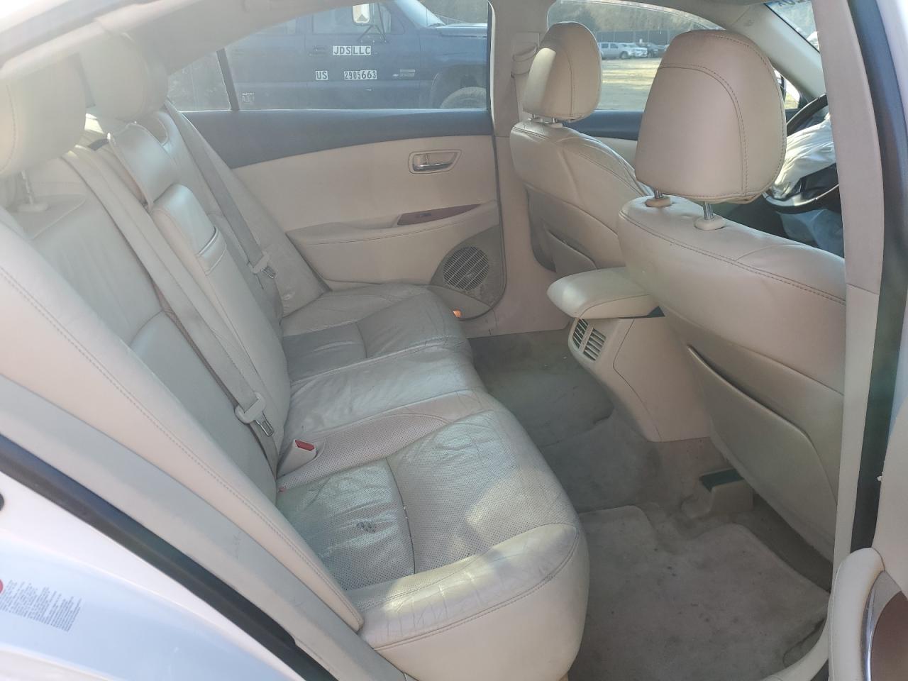 2012 Lexus ES - Image 10
