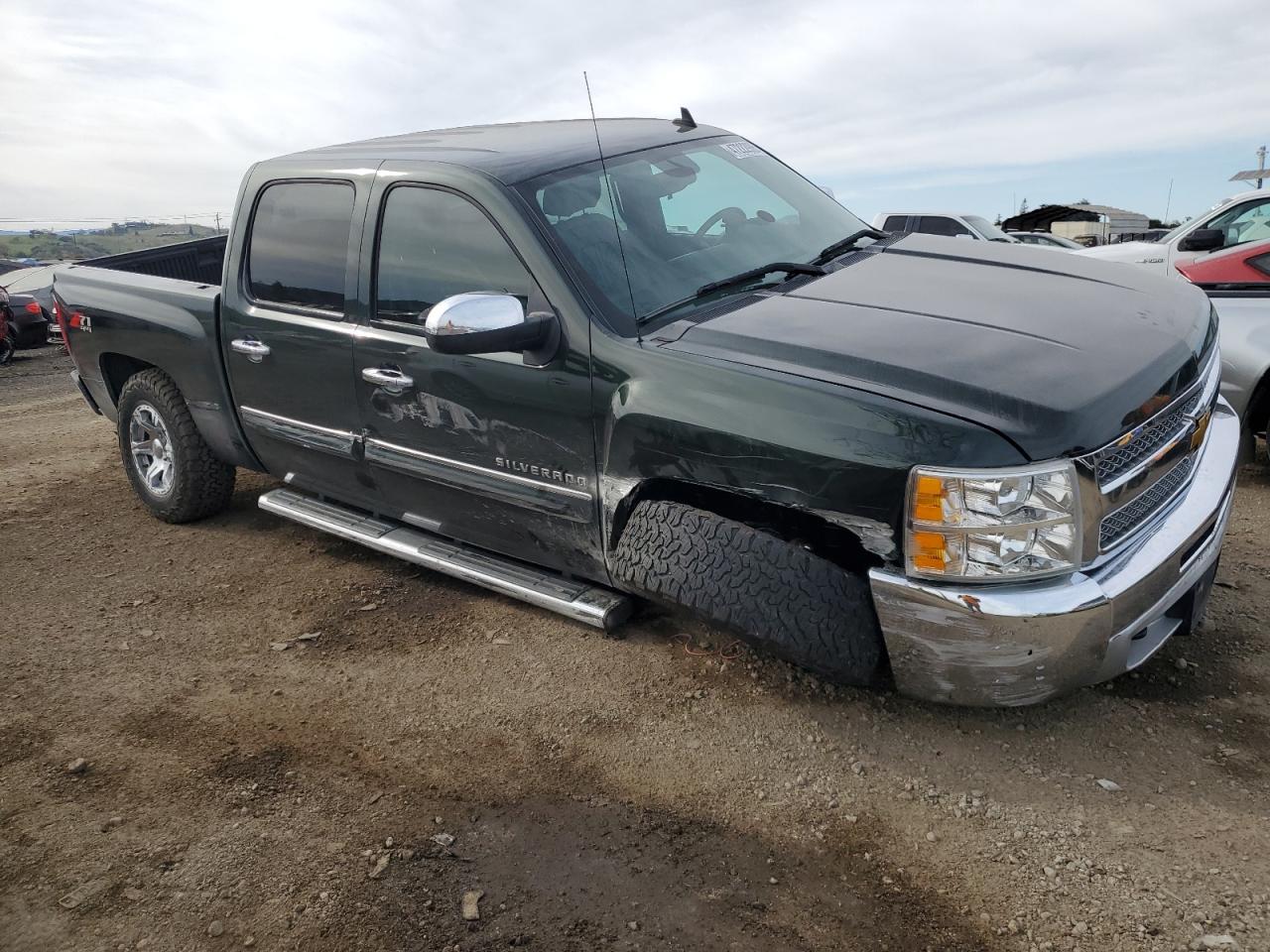 2013 Chevrolet Silverado - Image 4