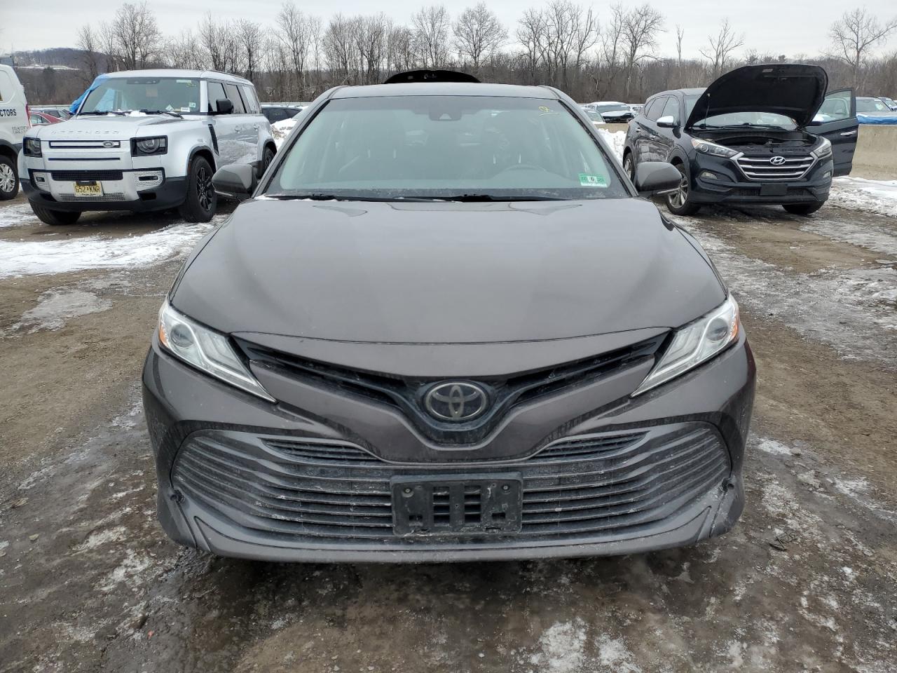 2018 Toyota Camry - Image 5
