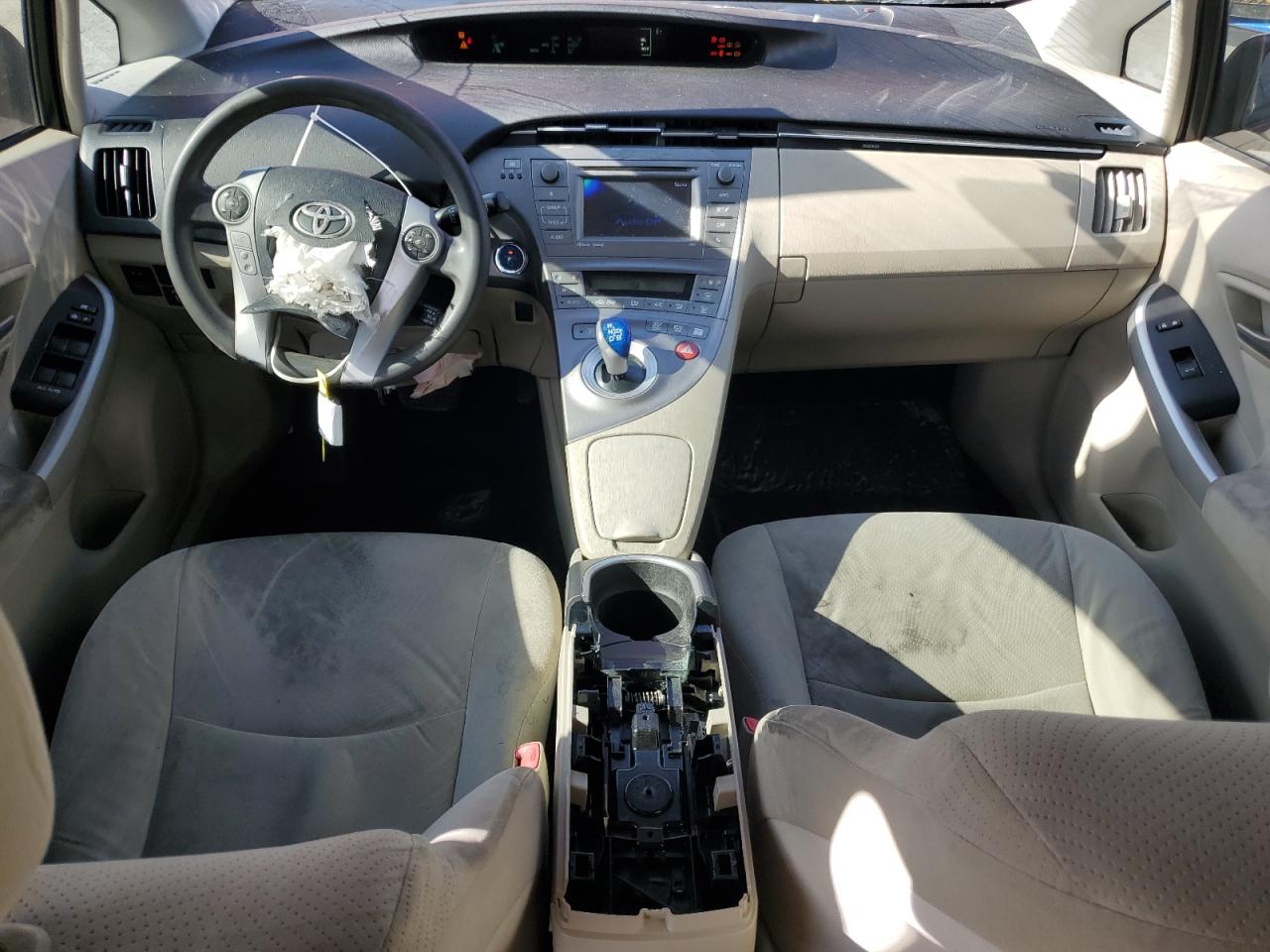 2012 Toyota Prius - Image 8