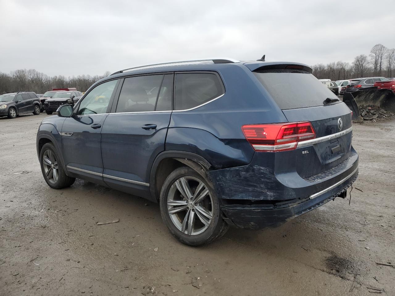 2019 Volkswagen Atlas - Image 2