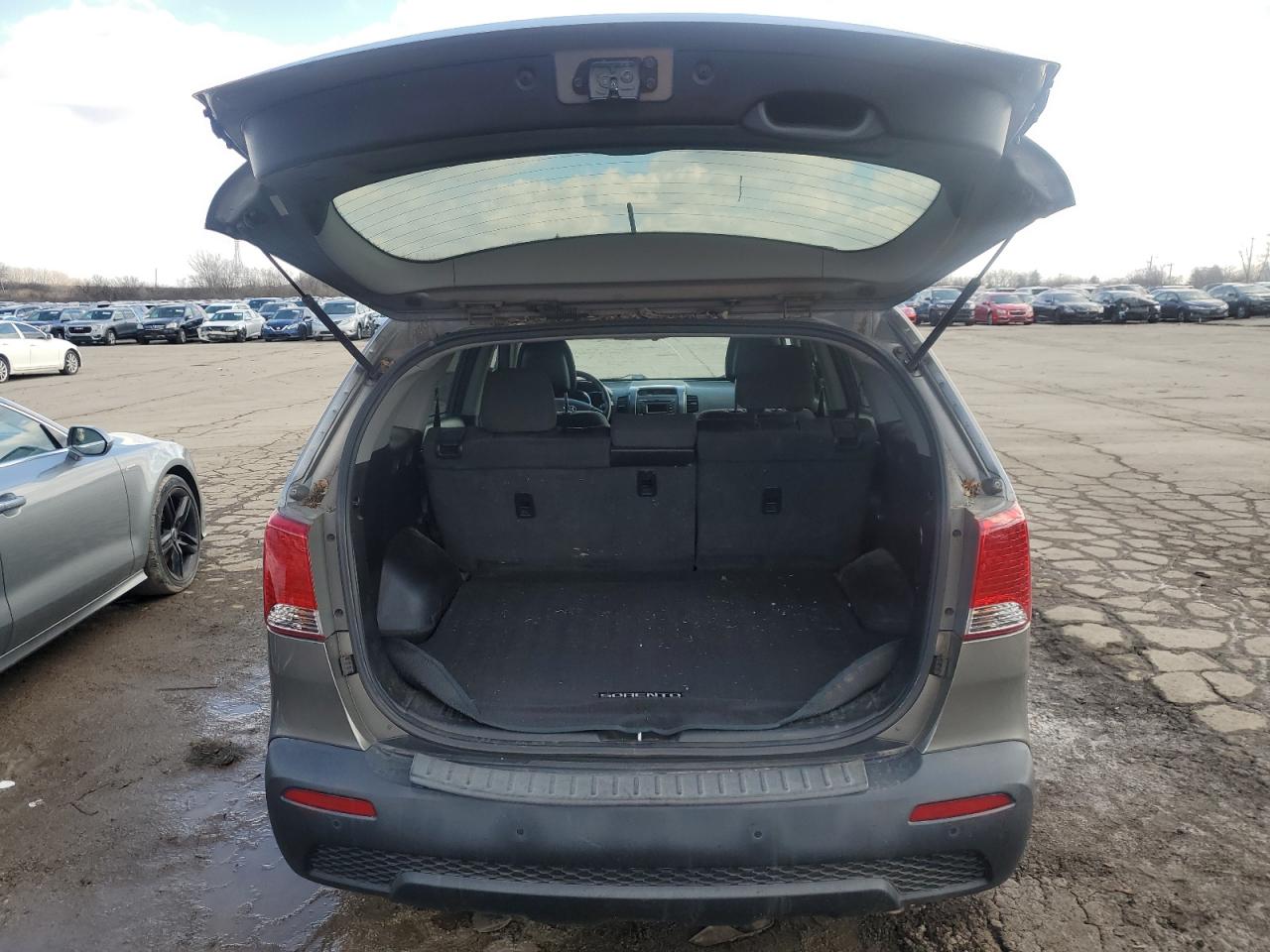 2012 Kia Sorento - Image 6