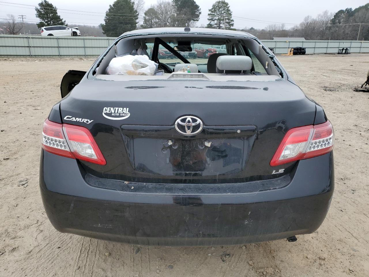 2011 Toyota Camry - Image 6