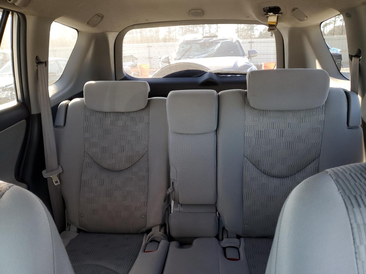 2010 Toyota RAV 4 - Image 10