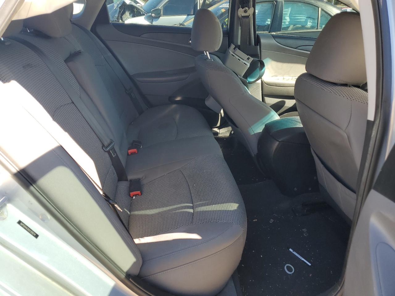 2012 Hyundai Sonata - Image 10