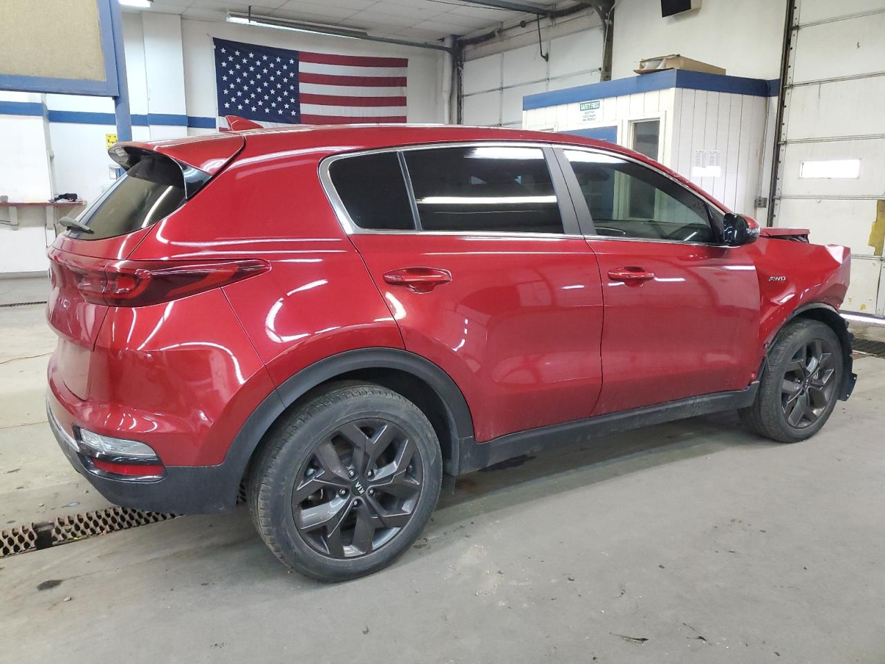 2022 Kia Sportage - Image 3