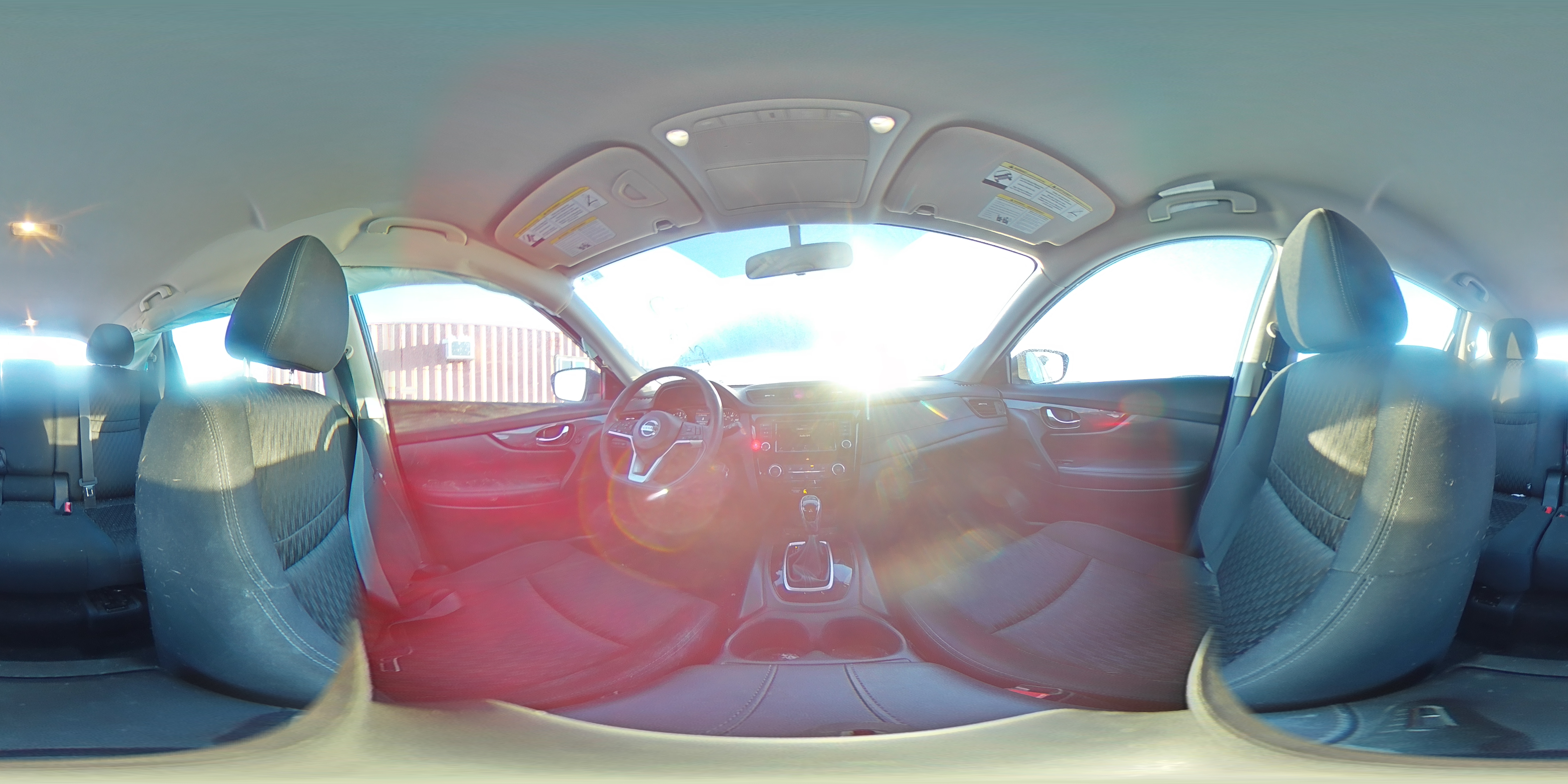 2018 Nissan Rogue - Image 13