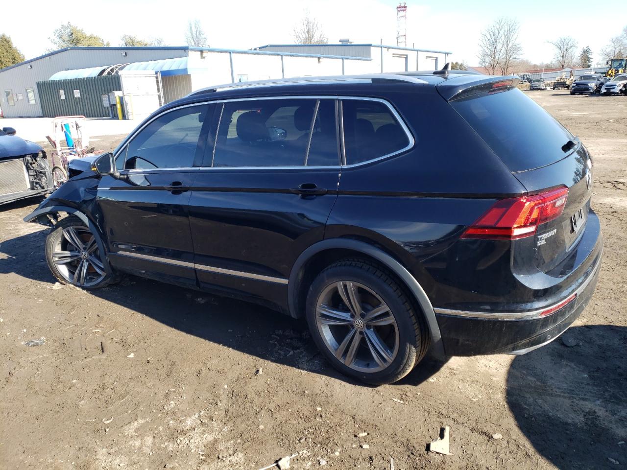 2019 Volkswagen Tiguan - Image 2