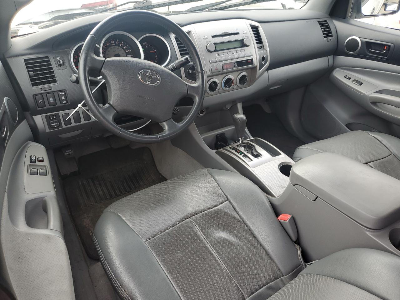 2005 Toyota Tacoma - Image 8