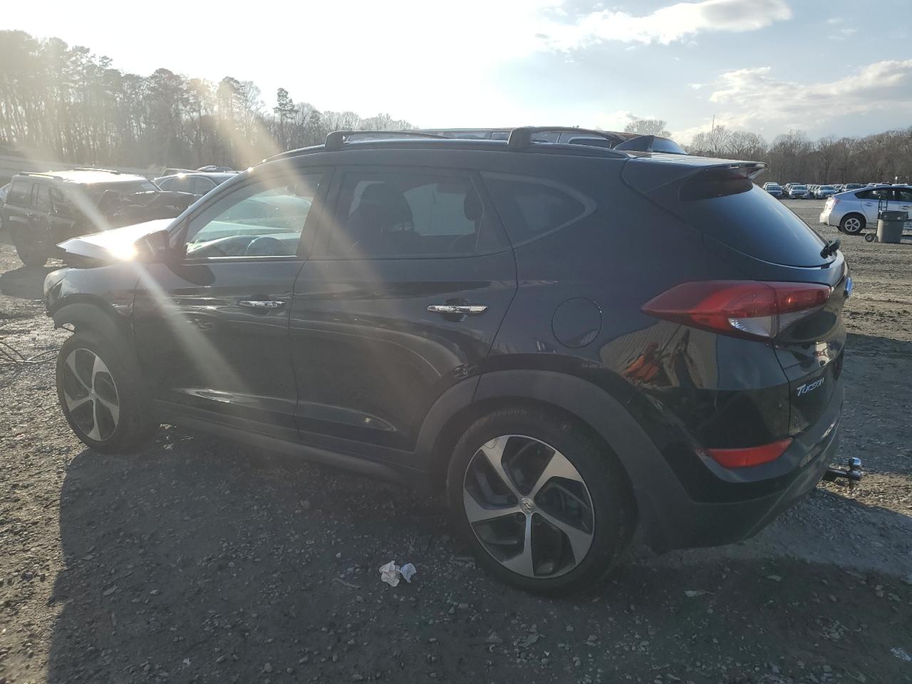 2016 Hyundai Tucson - Image 2