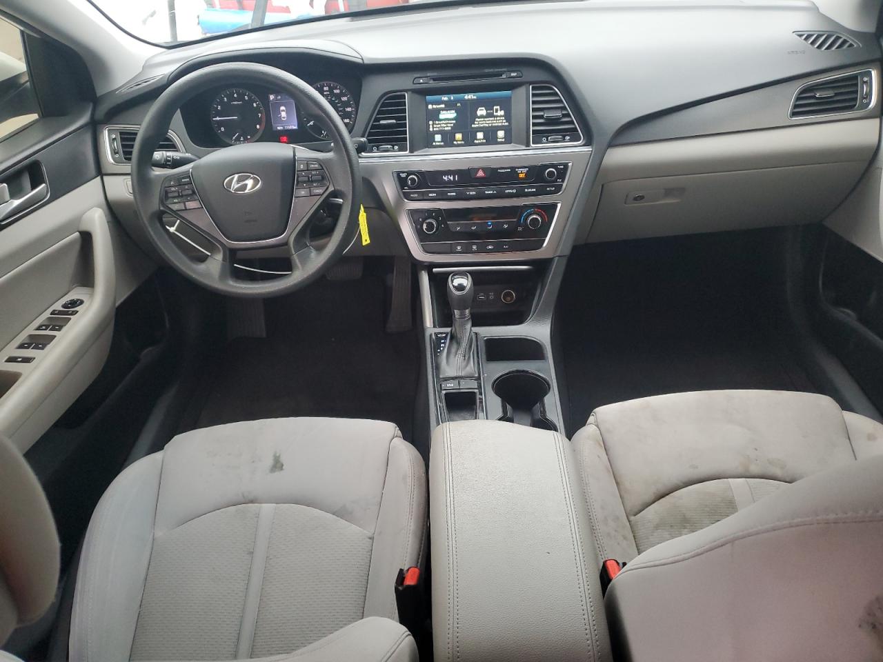 2017 Hyundai Sonata - Image 8