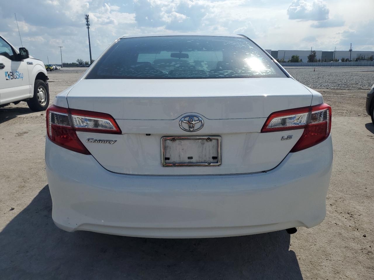 2014 Toyota Camry - Image 6