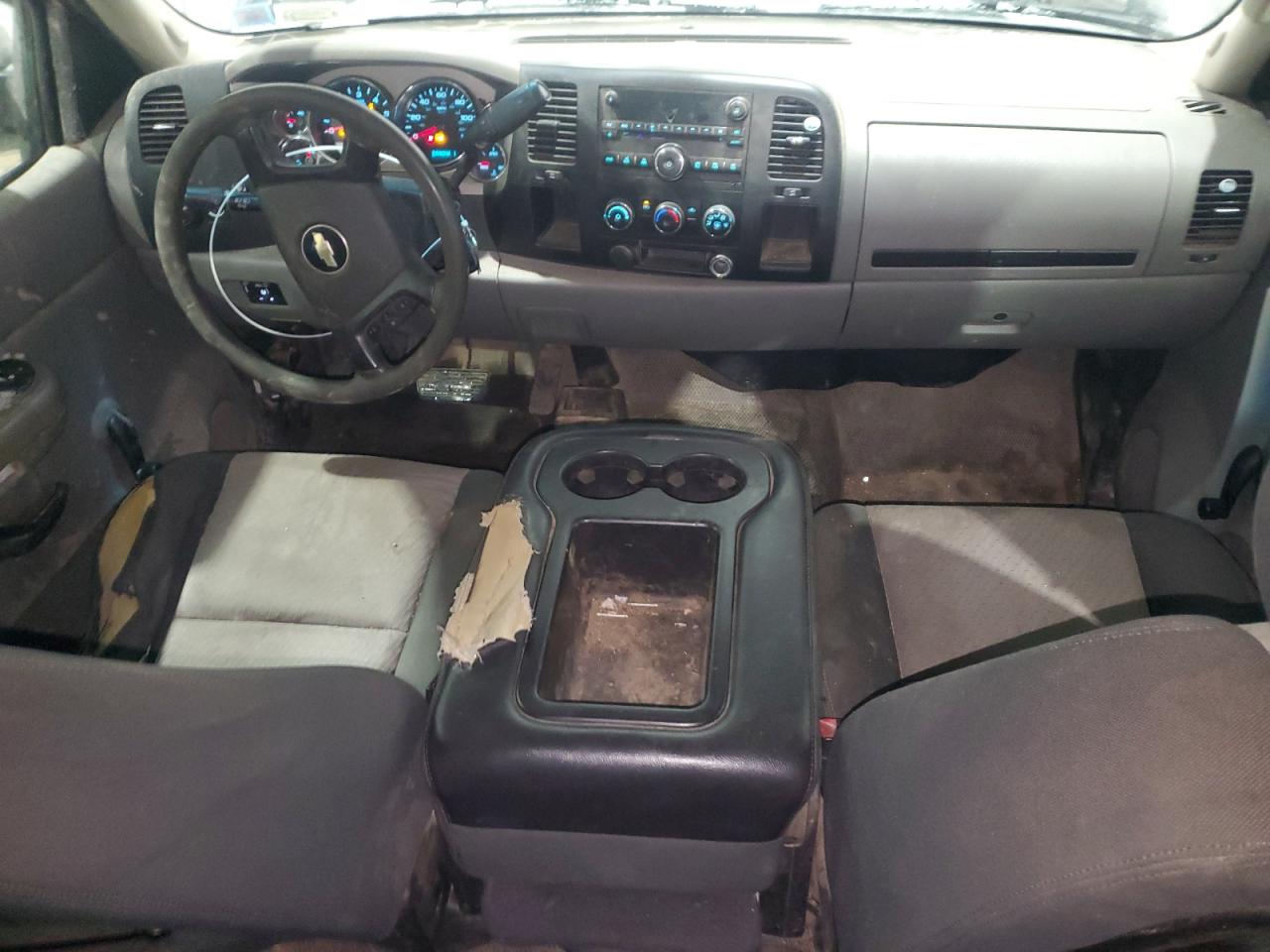 2009 Chevrolet Silverado - Image 8