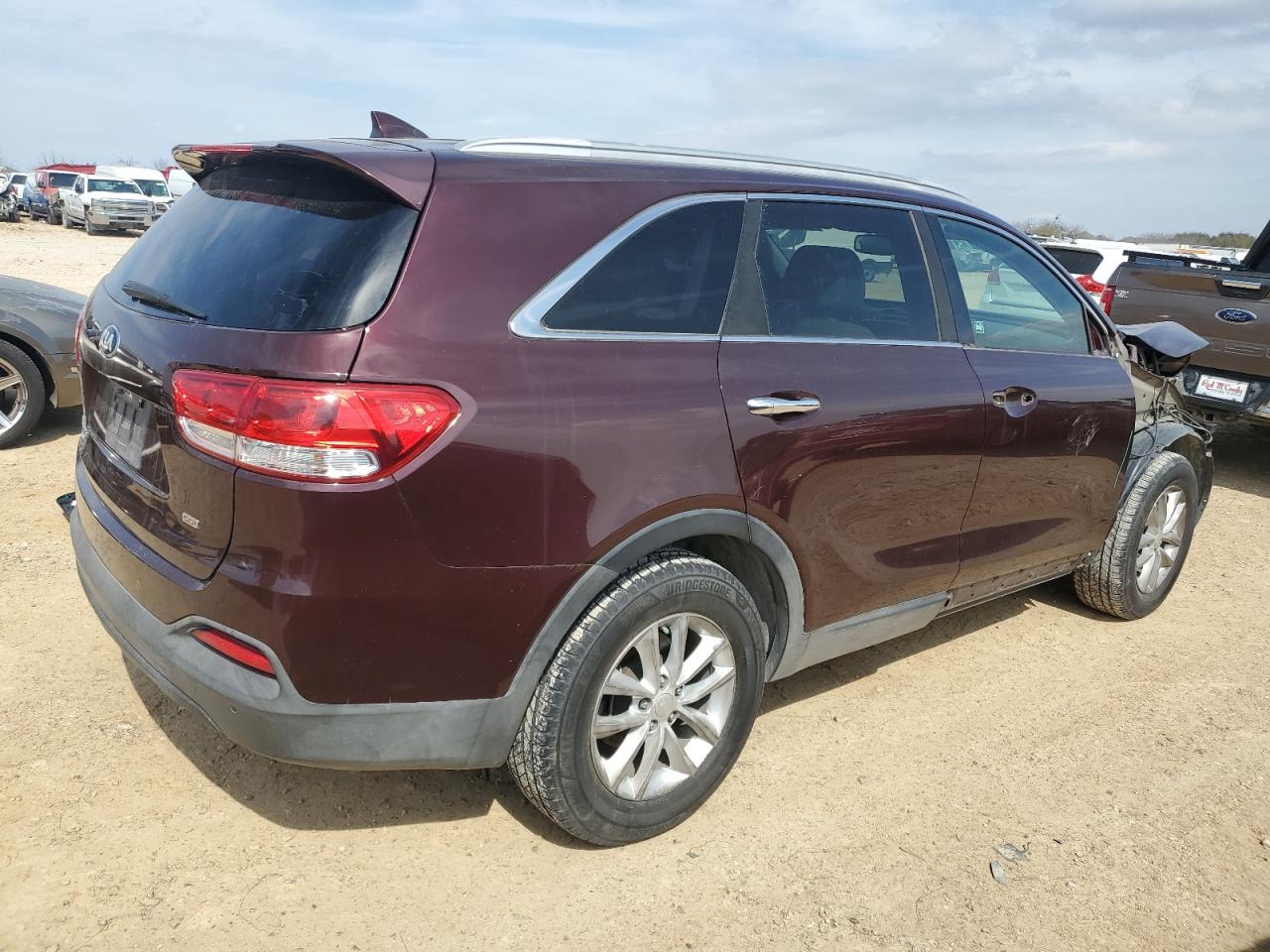 2016 Kia Sorento - Image 3