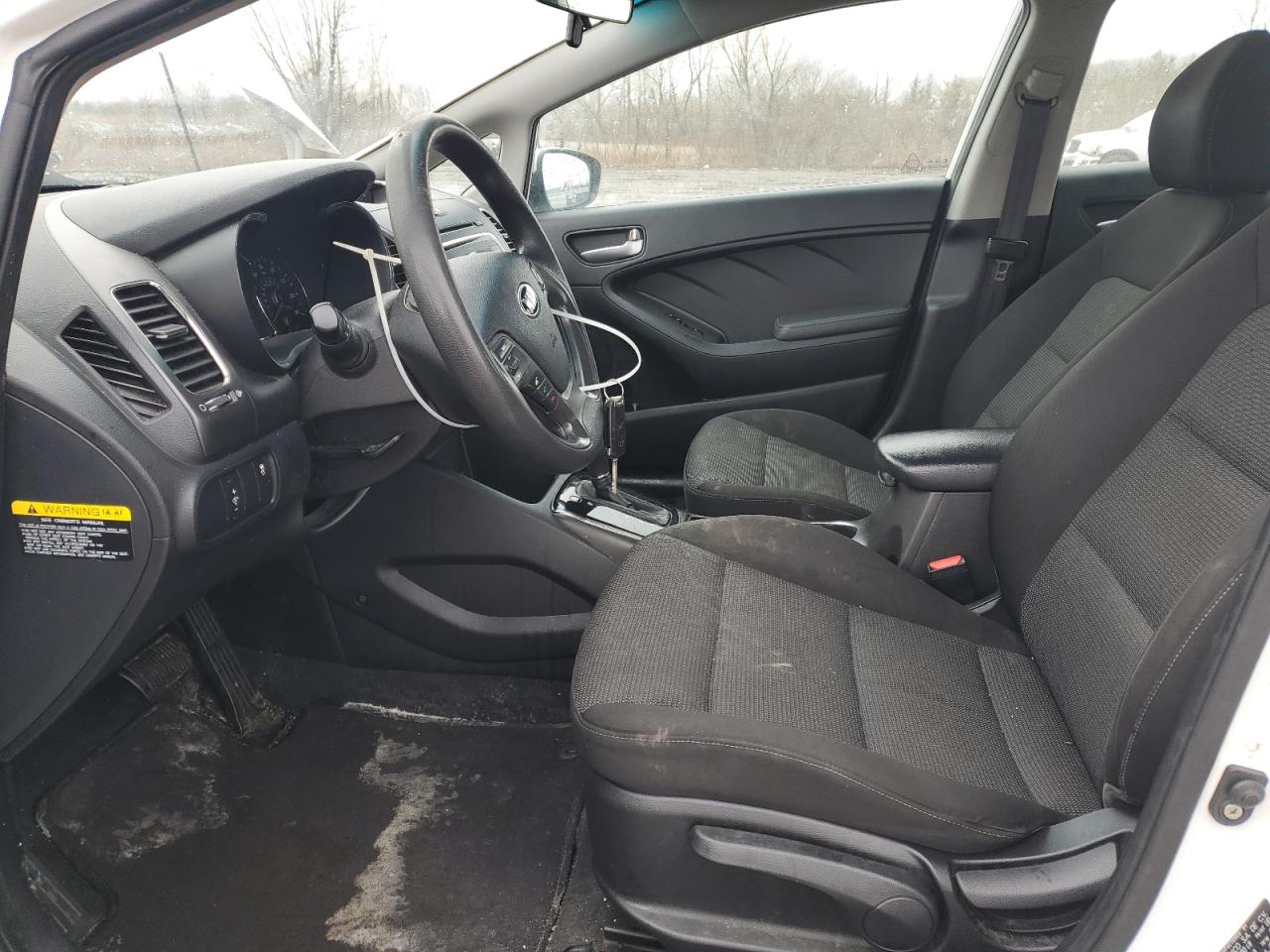 2017 Kia Forte - Image 7