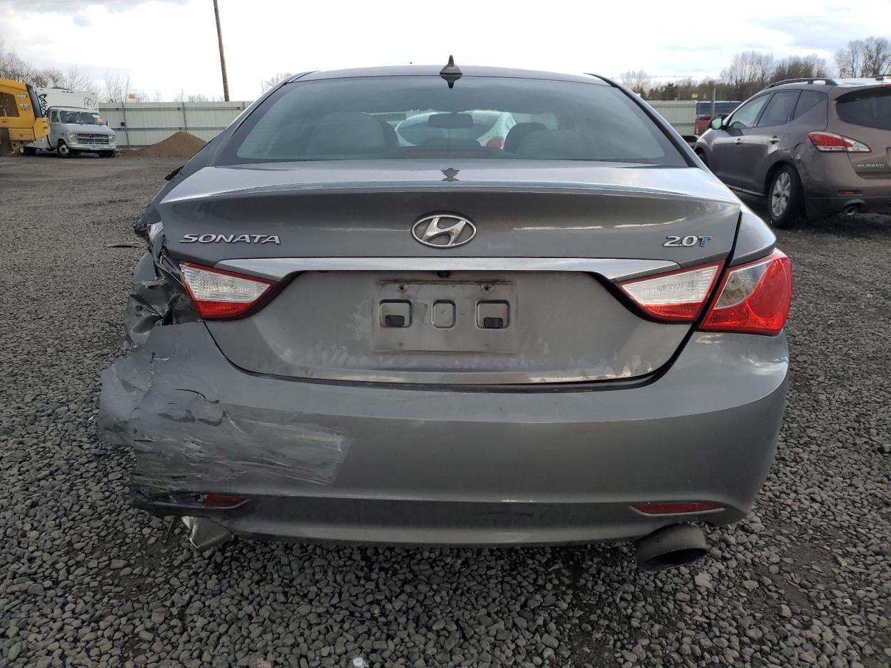2013 Hyundai Sonata - Image 6