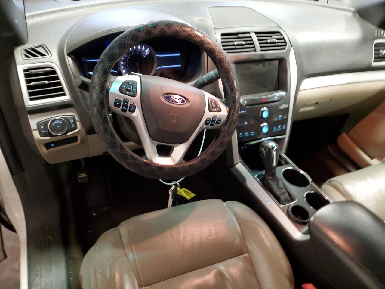 2013 Ford Explorer - Image 8