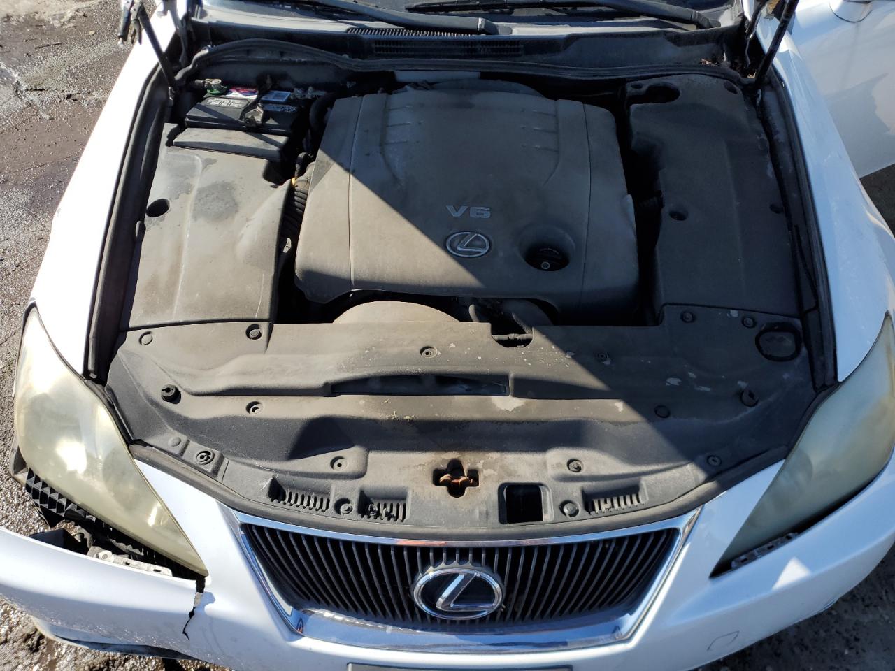 2008 Lexus IS - Image 11