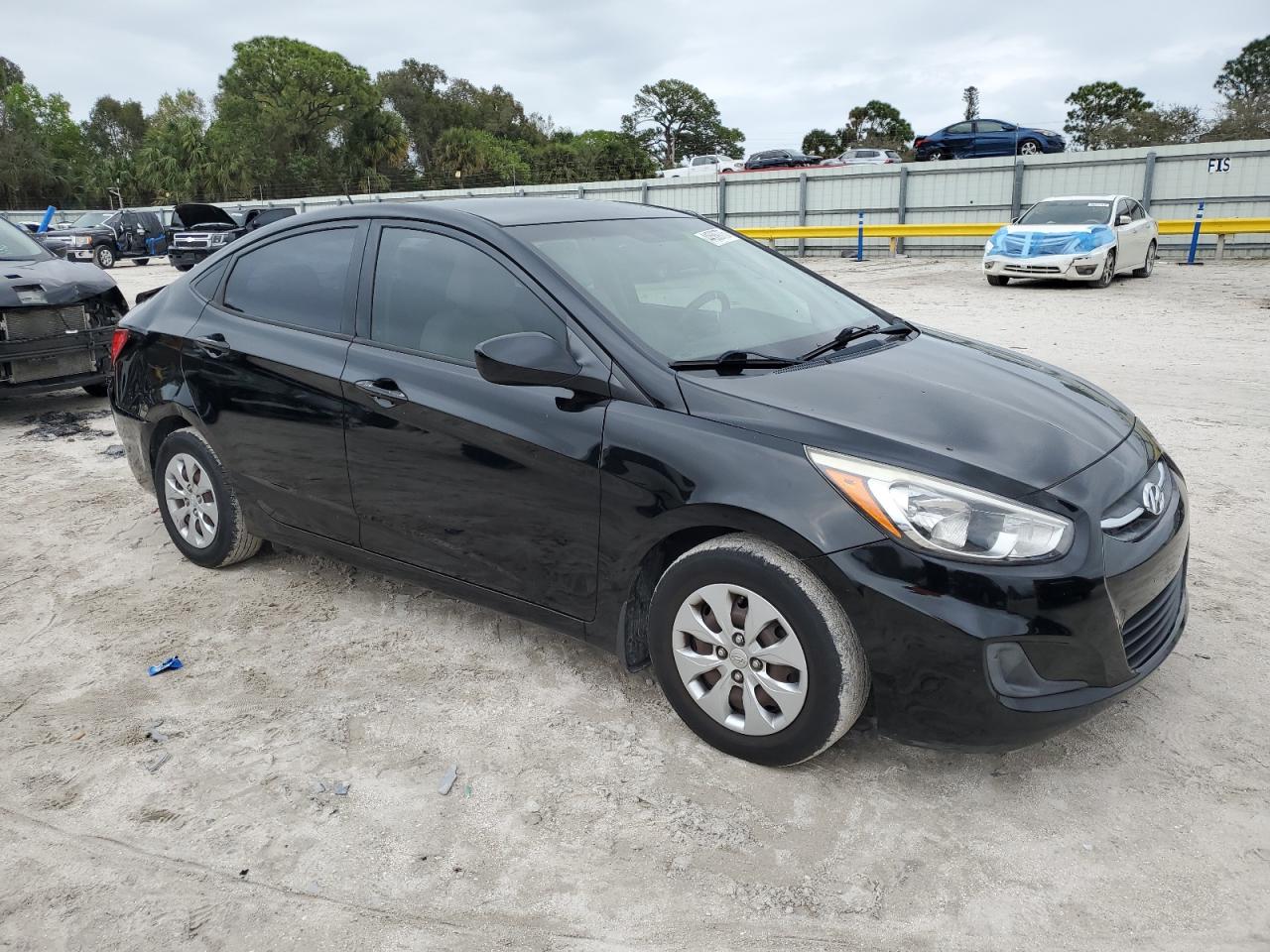 2016 Hyundai Accent - Image 4