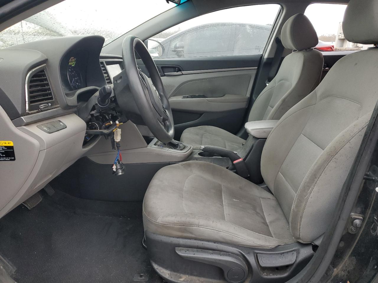 2017 Hyundai Elantra - Image 7