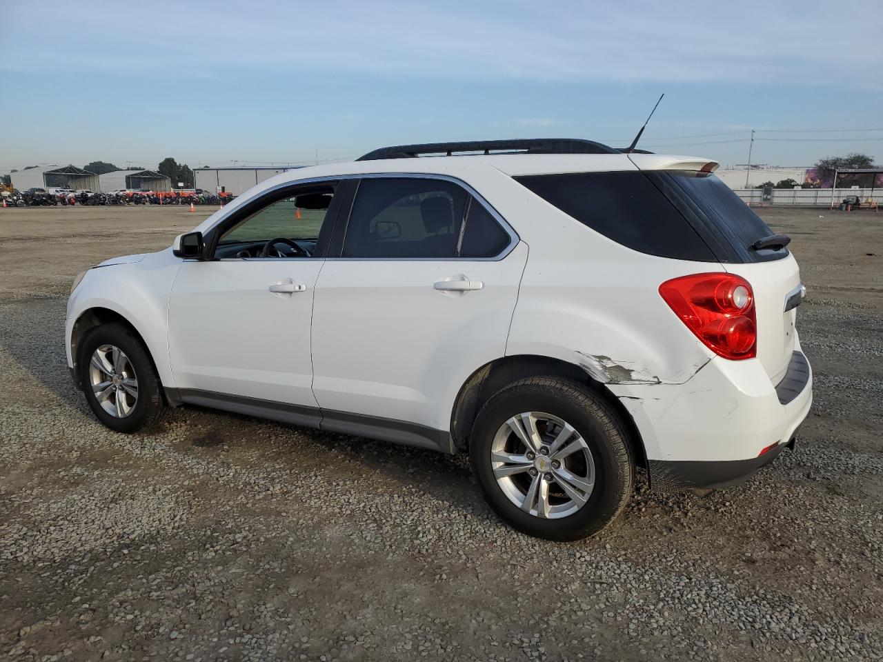 2010 Chevrolet Equinox - Image 2
