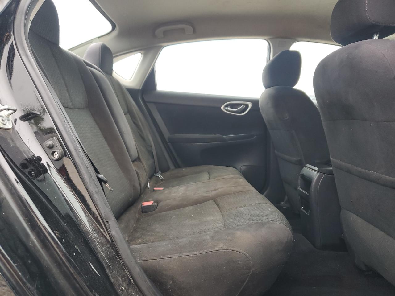 2015 Nissan Sentra - Image 10