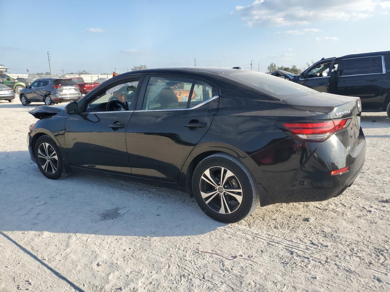 2022 Nissan Sentra - Image 2