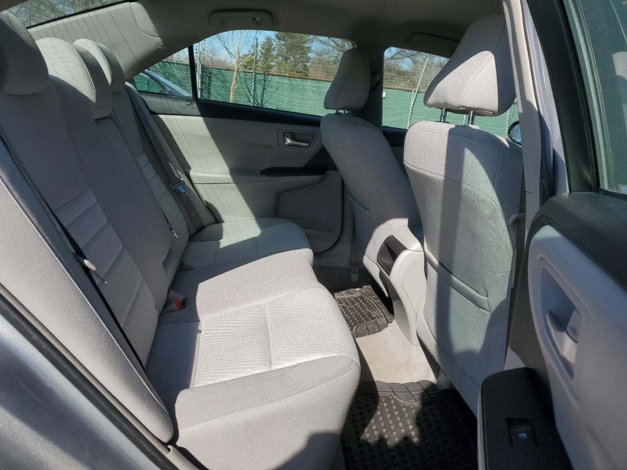 2016 Toyota Camry - Image 10