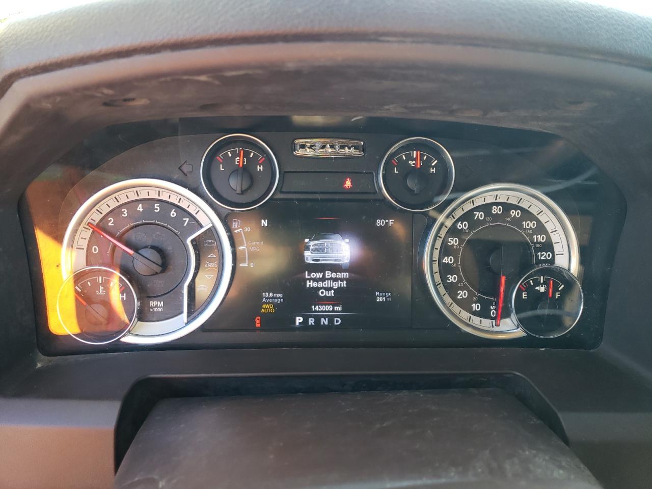 2017 RAM 1500 - Image 9