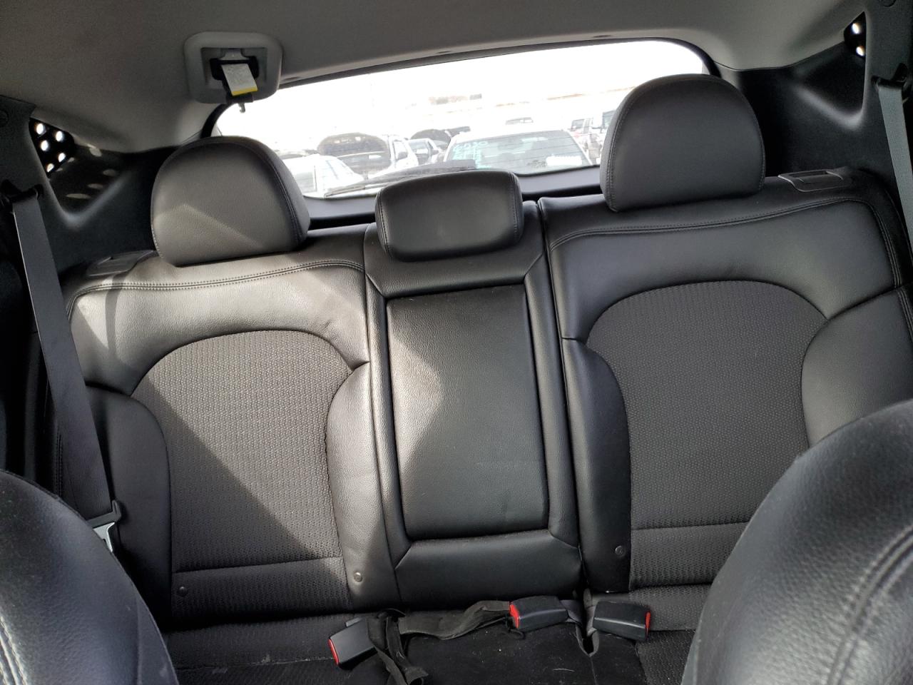 2012 Hyundai Tucson - Image 10
