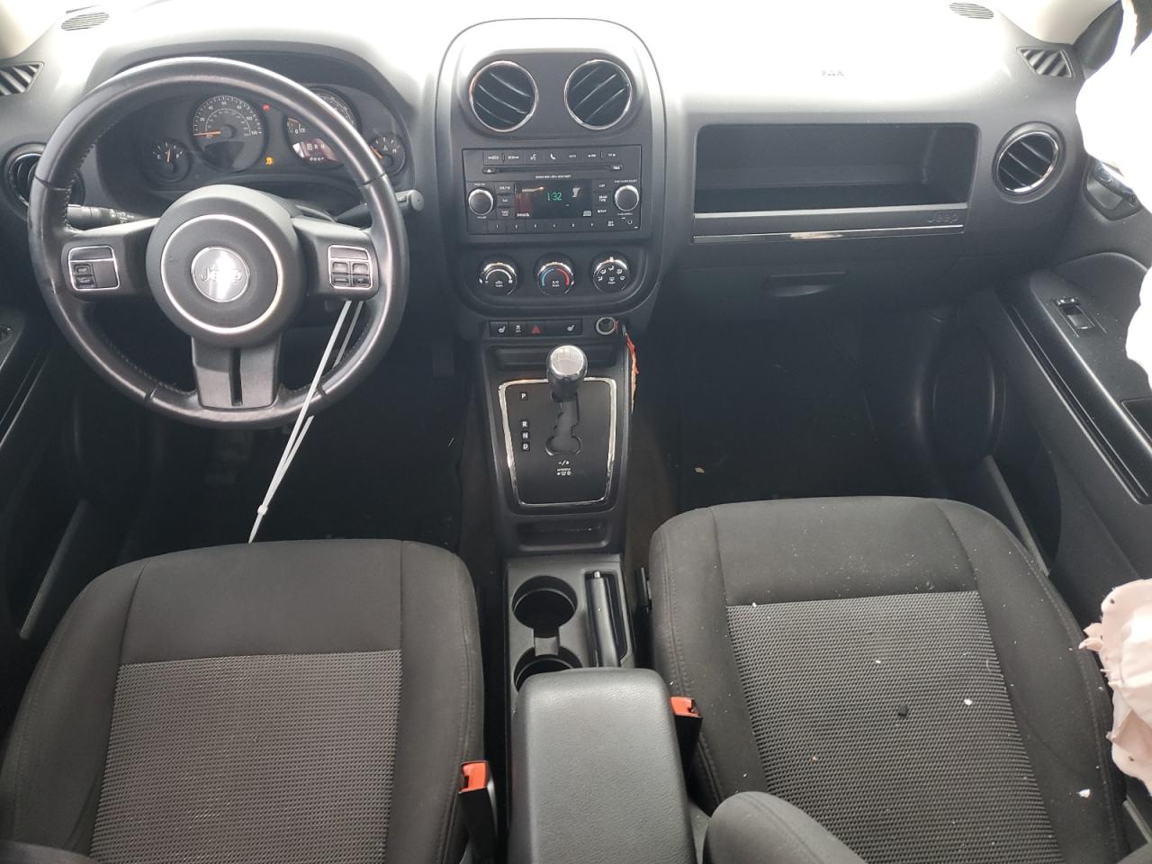 2016 Jeep Liberty (Patriot) - Image 8