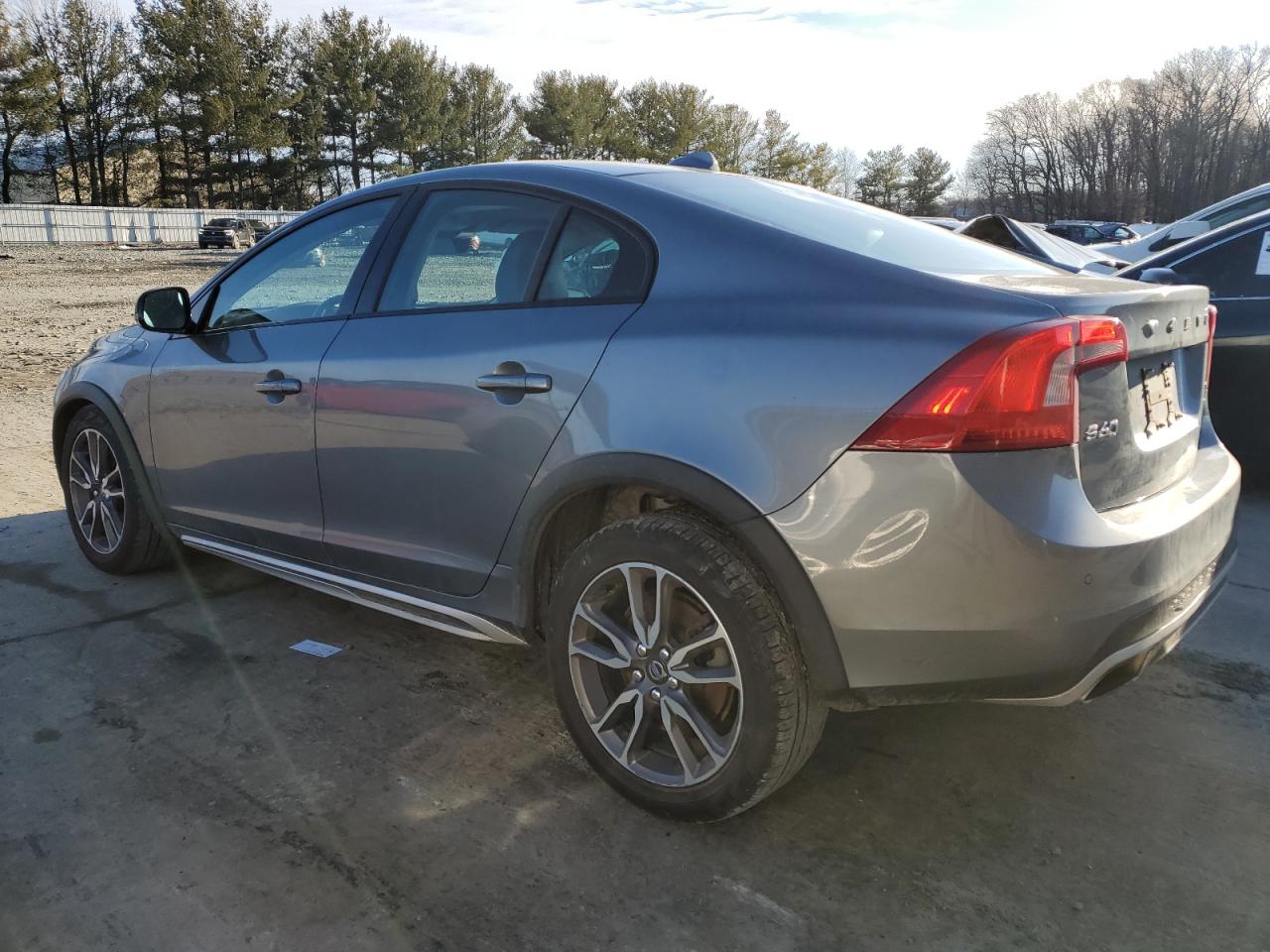 2016 Volvo S60 - Image 2