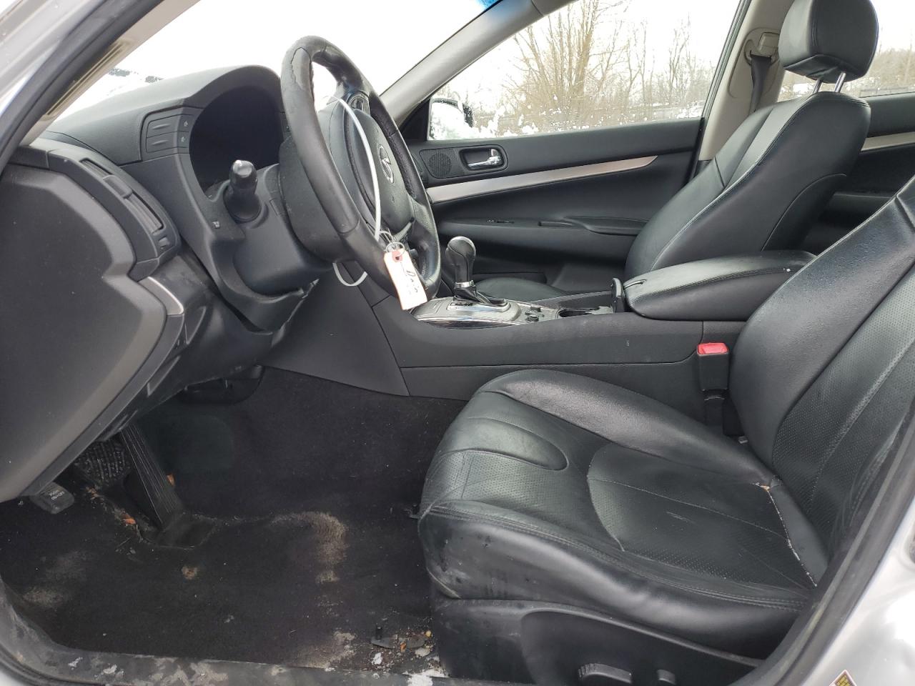 2015 Infiniti Q40 - Image 7