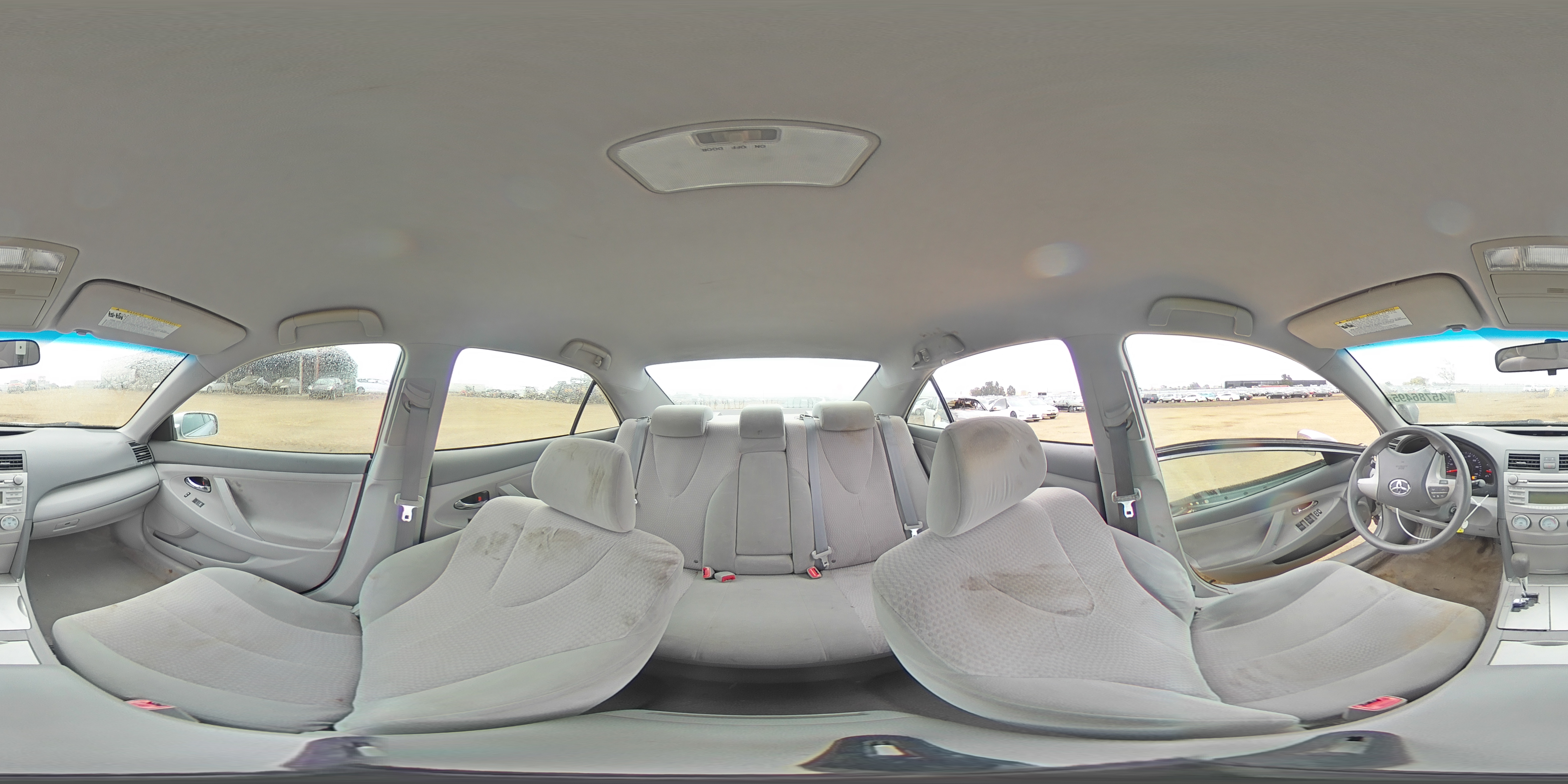 2011 Toyota Camry - Image 12