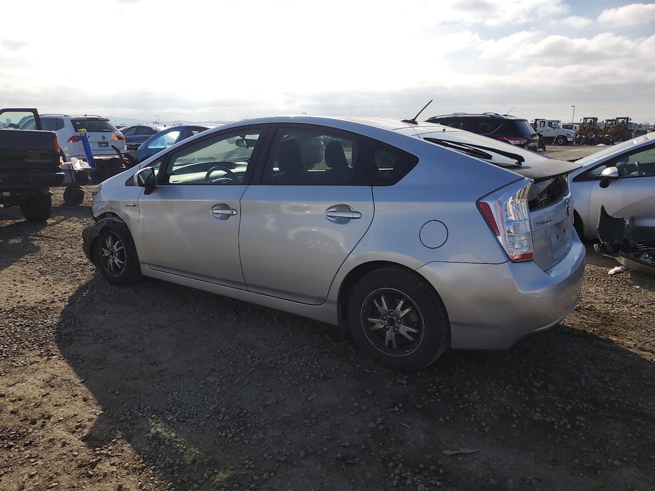 2011 Toyota Prius - Image 2