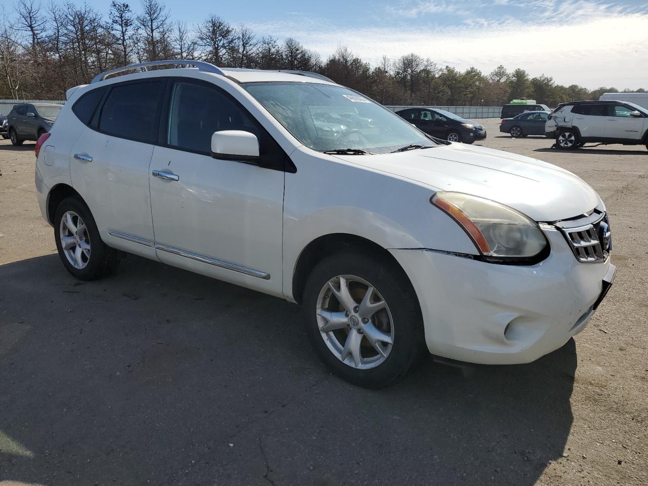 2011 Nissan Rogue - Image 4