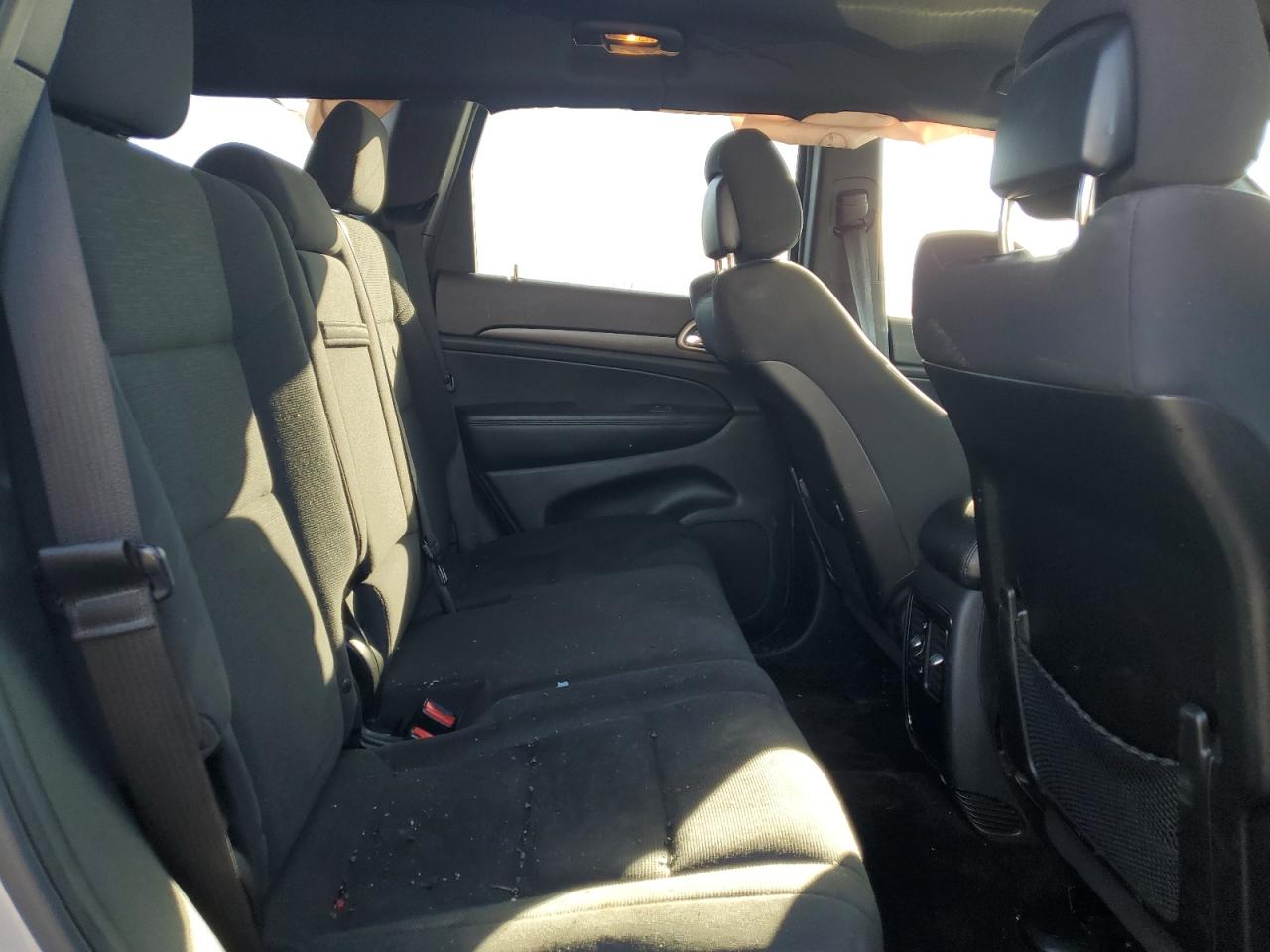 2025 Jeep Grand Cherokee - Image 12