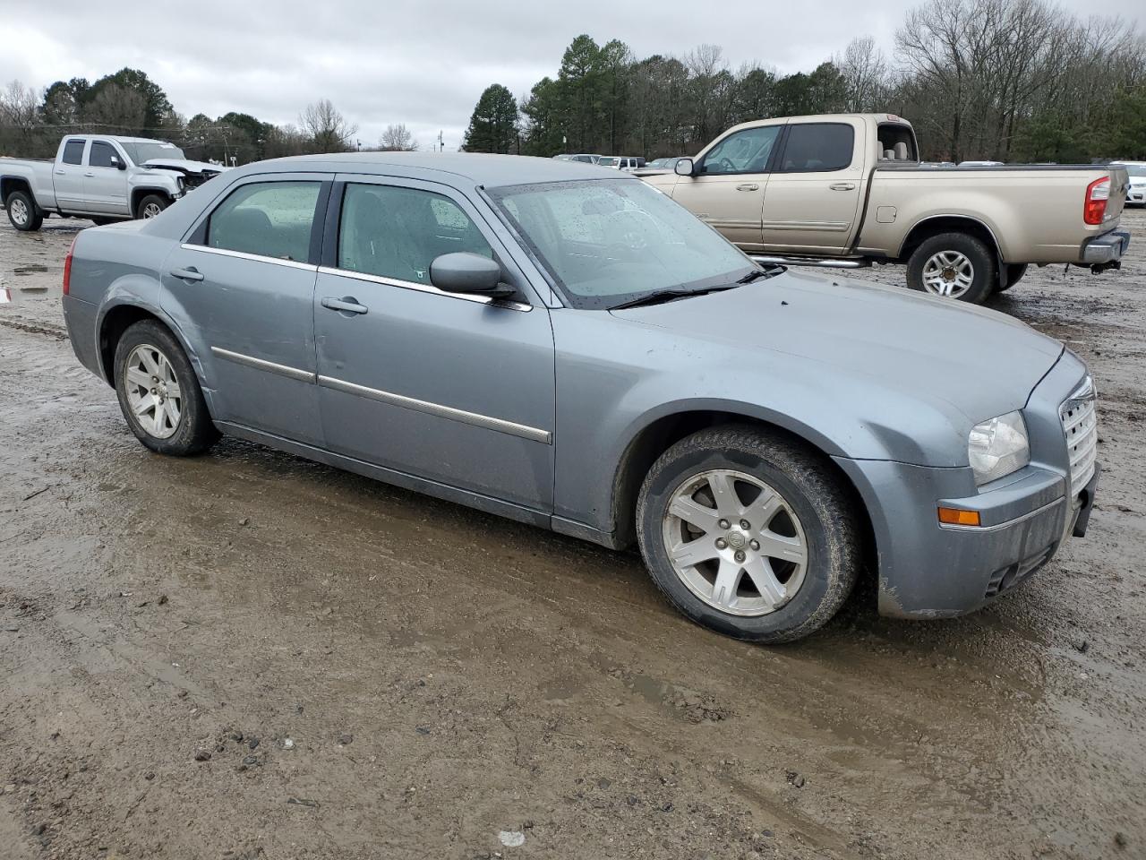 2007 Chrysler 300 - Image 4