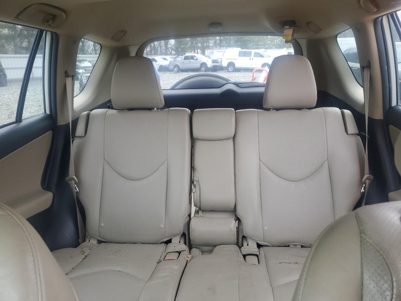 2011 Toyota RAV 4 - Image 10