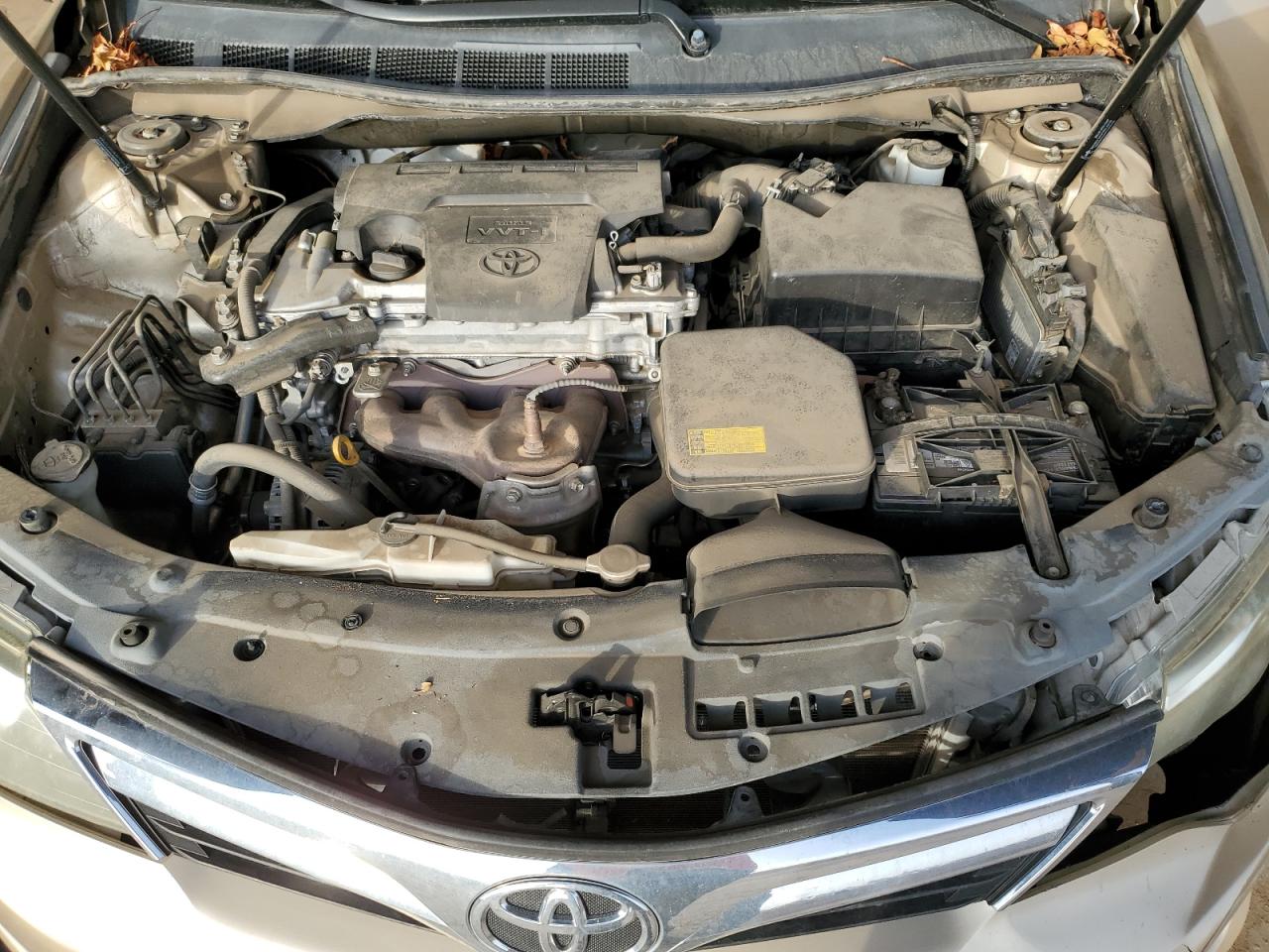 2012 Toyota Camry - Image 11